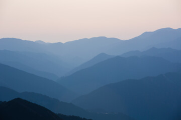 Fototapeta na wymiar 玉置神社から見た山々の風景