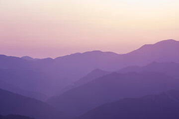 Fototapeta na wymiar 玉置神社から見た山々の夕景