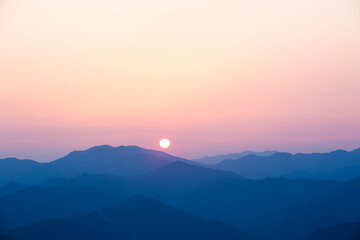 玉置神社から見た山々の夕景