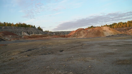 глиняный карьер, уральский марс