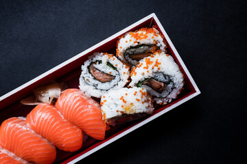 弁当 サーモン 寿司 握り 横