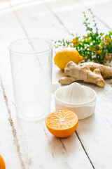 The process of making fresh fruit juice