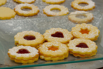 delicious linzer cookies for christmas