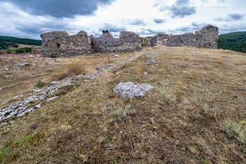 Ruinas del castillo de San Leonardo de Yagüe. Soria.  España. Europa.