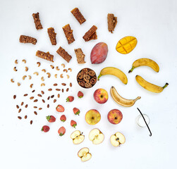 Obraz premium Fruits, pastilles and fruit chips in creative background.