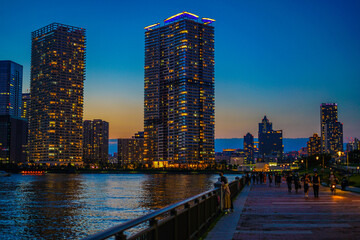 Fototapeta premium 東京都中央区の高層マンション群と夕景