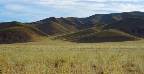 Fototapeta premium Beautiful landscape, steppe and mountains.