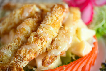 Fried Shrimp with vegetable salad