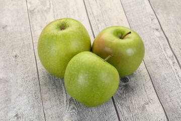 Green ripe apple