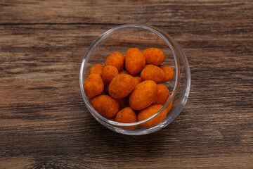 Spicy peanut heap in the bowl