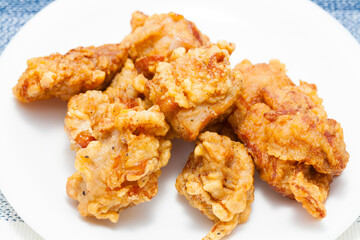 鳥の唐揚げ