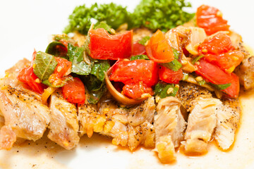 若鶏のもも肉のトマトソースかけ