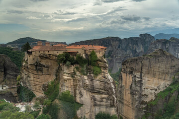 Fototapeta na wymiar The Meteora a stunning rock formation in central Greece hosting one of the largest and most precipitously built complexes of Eastern Orthodox monasteries, Kalabaka, Plain of Thessaly