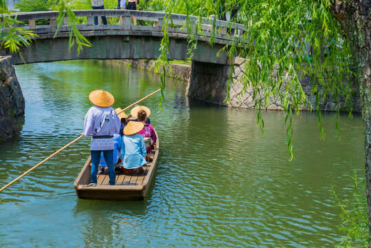 「川舟流し」の写真素材 | 241件の無料イラスト画像 | Adobe Stock