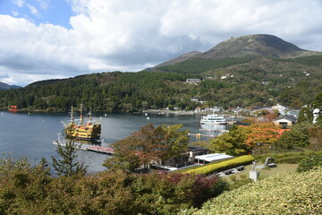 Fototapeta na wymiar Tourist attractions in Japan Hakone Ashinoko lake, Kanagawa Prefecture.