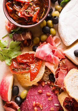 Jamon. Brie cheese.