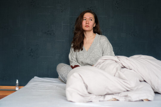 An adult woman infected with varicella virus at home