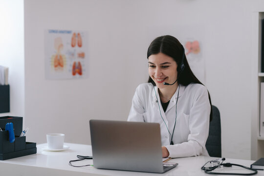 Doctor having online session
