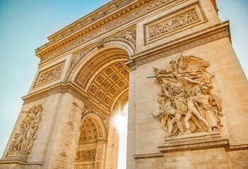 Fototapeta na wymiar Arc de Triomphe in Paris, France