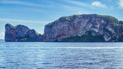 Fototapeta na wymiar Scenery of Phi Phi Island, Thailand