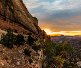 Fototapeta na wymiar Sunrise Over The Devils Kitchen, Colorado National Monument, Colorado, USA