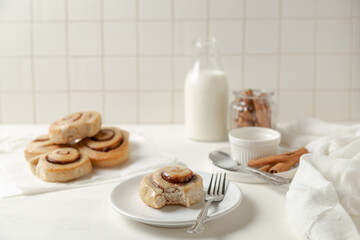 breakfast with buns and tea