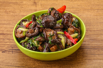Marinated shiitake mushrooms with herbs