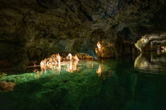 Lac Souterrain de Saint-L&eacute;onard