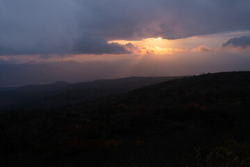 美しい山の夕焼け