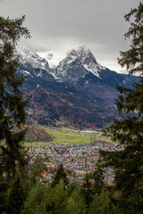 Fototapeta premium Ausblick vom Wank in Garmisch-Partenkirchen