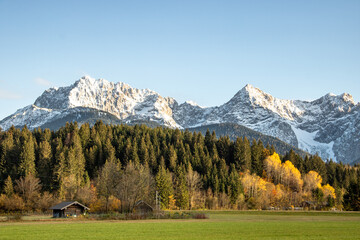 Fototapeta na wymiar Barmsee in den bayrischen Alpen