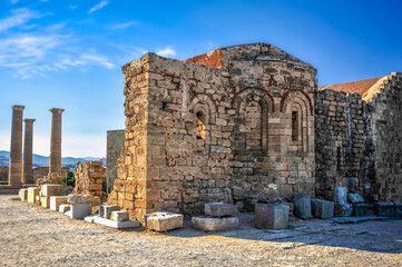 Obraz premium The Acropolis of the ancient city of Linda, built in the 8th - 6th centuries BC, is considered the second most important (after the Athenian) acropolis of Greece 