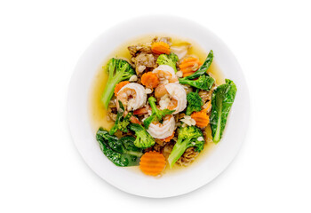 Noodles with shrimp in gravy sauce