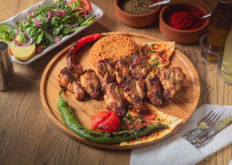Grillteller Hähnchen Wings, Flügel, Keule