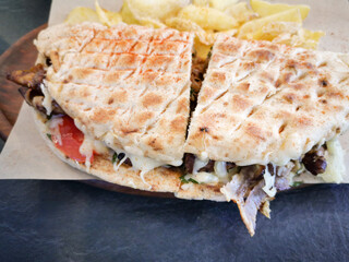 Roasted chicken tandoori sauce sandwich