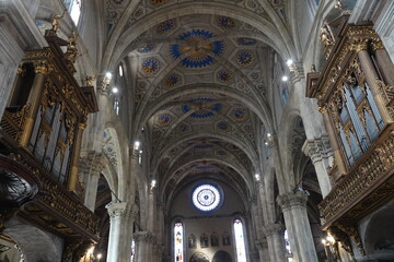 Deckengewölbe der Cattedrale di Santa Maria Assunta in Como 