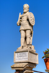 Statue représentant le premier roi du Portugal, Afonso Henriques, dans les jardins de l'évêché à Castelo Branco, Portugal