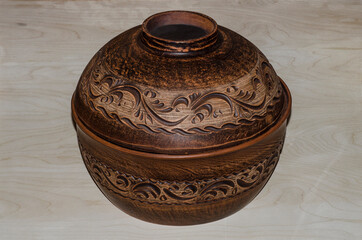 Traditional clay crockery - makitra