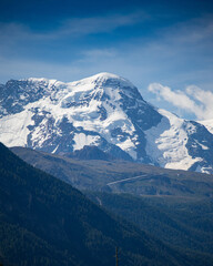 Fototapeta premium Mountains lakes and waterfalls in the beautiful Switzerland