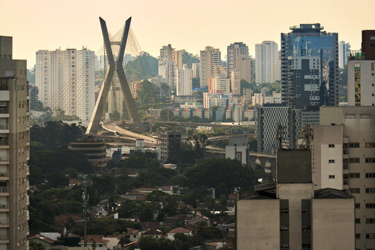 view of the Brooklin neighborhood in Sao Paulo with the cable-stayed bridge in the background