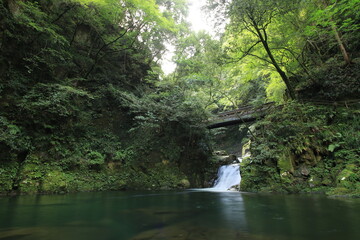 滝と橋