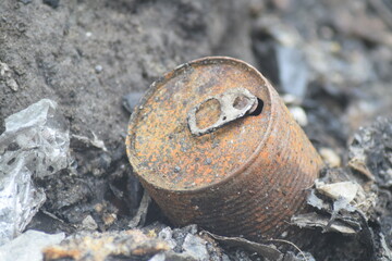 old rusty tin