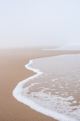 Foggy day at the beach - obrazy, fototapety, plakaty