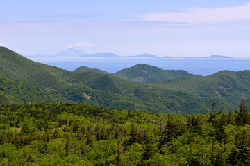 初夏の知床峠から見る国後島（北海道・知床）
