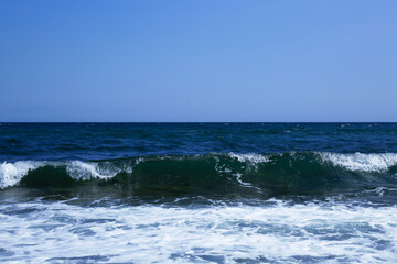 Naklejka na ściany i meble Seascape with waves