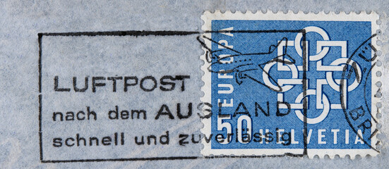 Briefmarke stamp gestempelt used frankiert cancel gebraucht vintage retro alt old slogan flugzeug plane blau blue schweiz helvetia luftpost airmail 