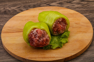 Raw stuffed pepper for cooking