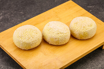Raw potato zrazy for cooking