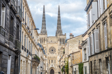 street view of bordeaux old town in france