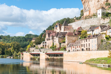 Fototapeta na wymiar view of beynac et cazenac medieval town, France 